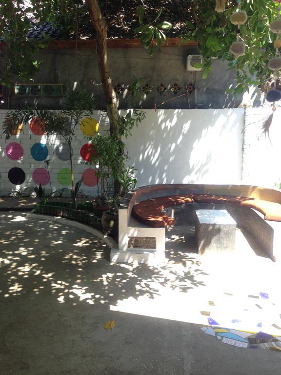 Good For Ya Knee Hostel & Bungalows (Adults Only) Gili Trawangan Exterior foto